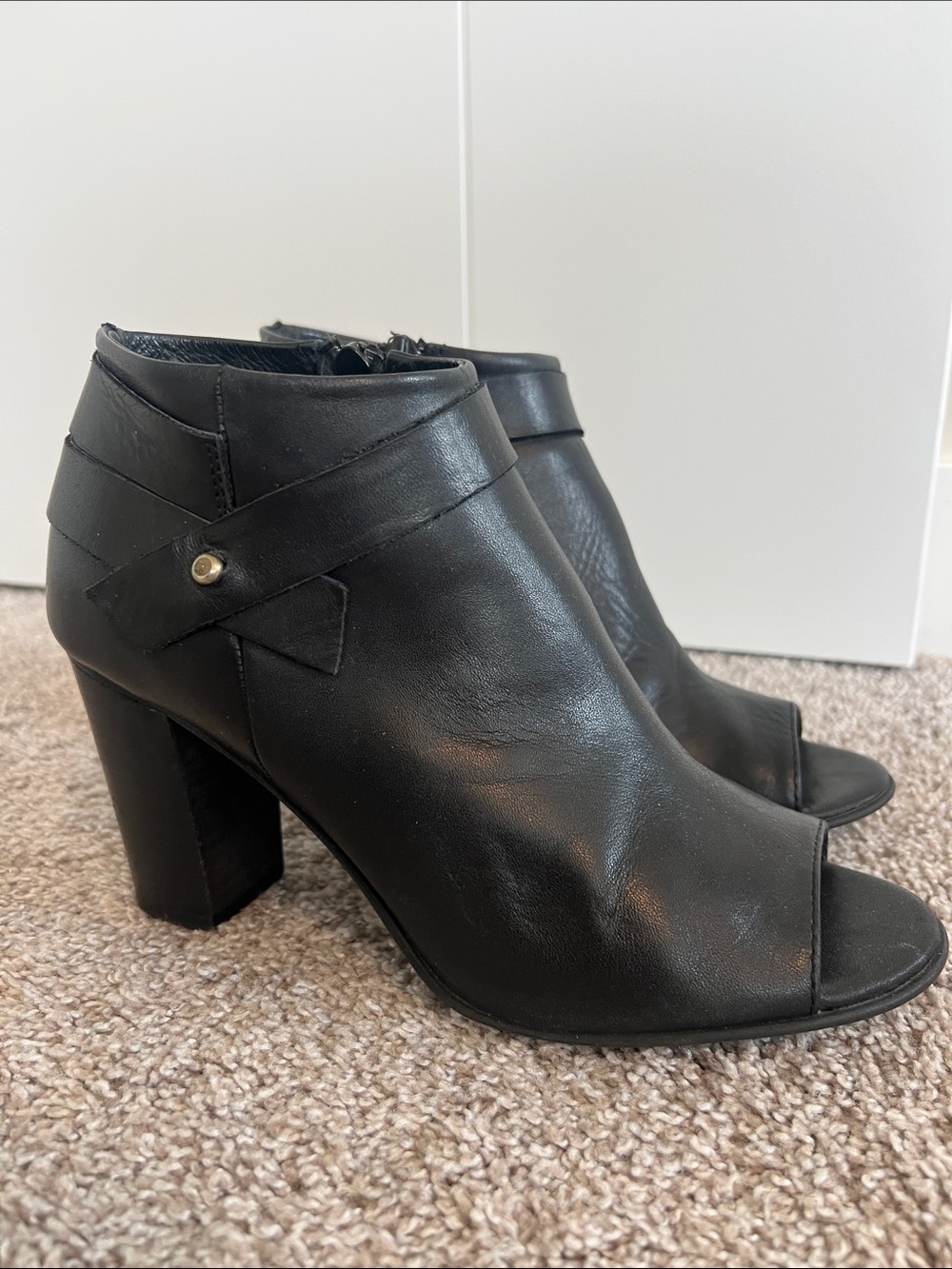 Steve Madden Black Leather Peep-Toe Ankle Boots Inside Zip